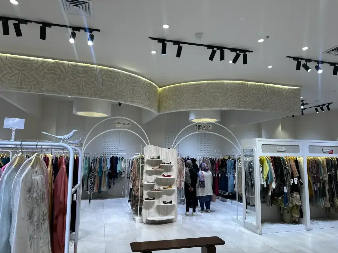 Fashion Pakistan Lounge - Image 5