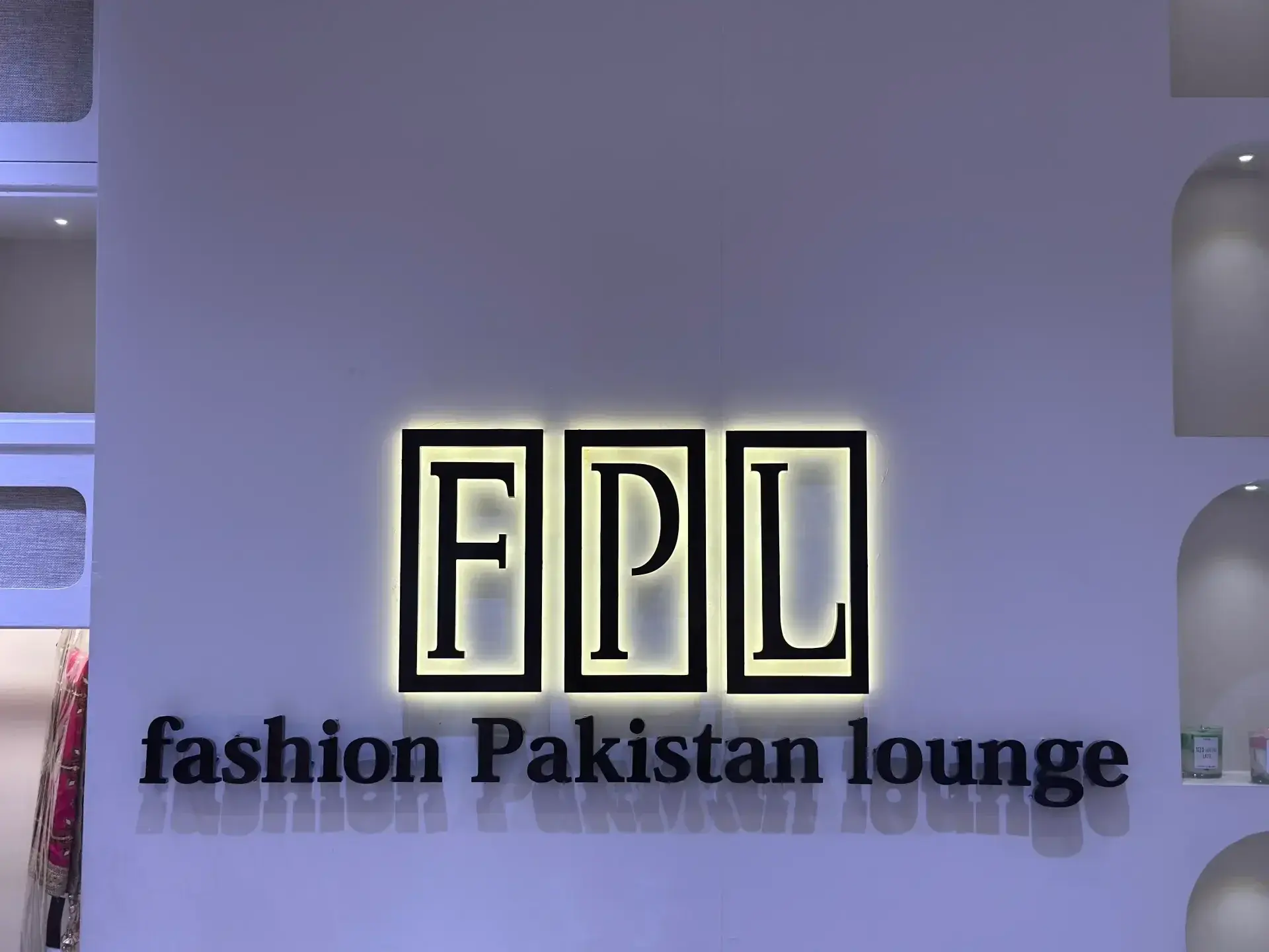 Fashion Pakistan Lounge