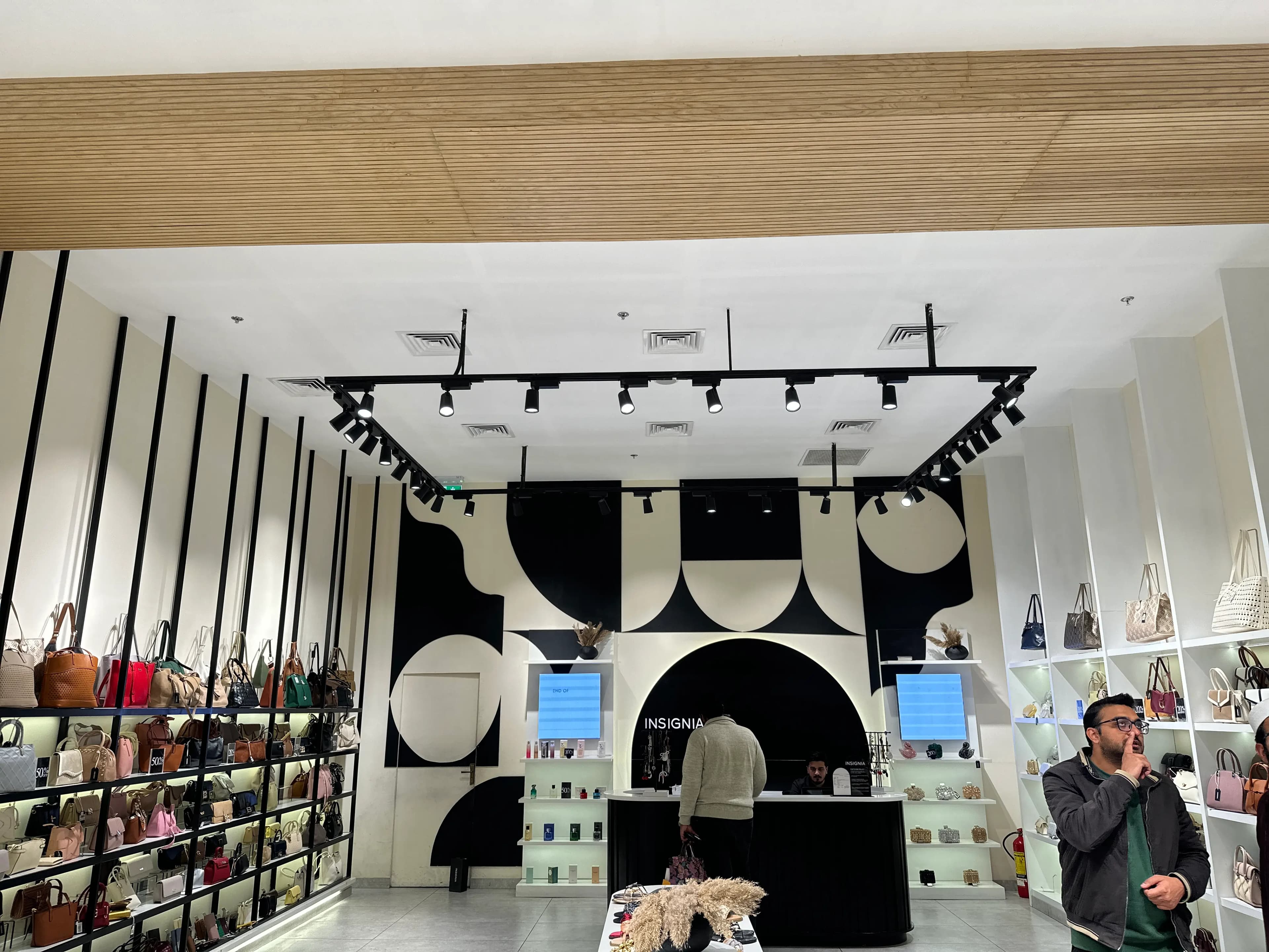 Insignia Store Fitout - Image 5