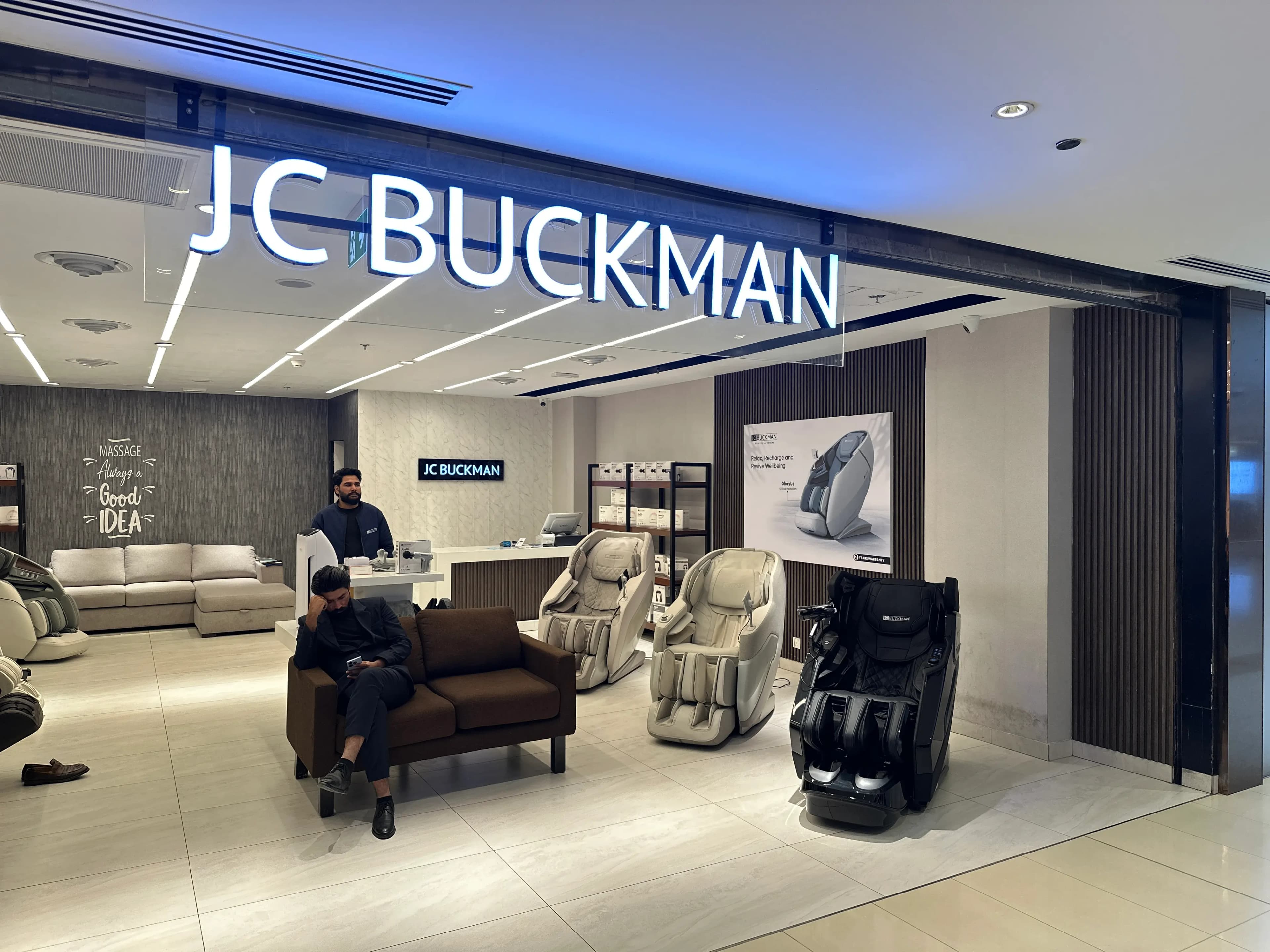 JC Buckman Showroom - Image 4